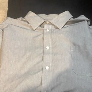 Croft & Barrow Men's Light Gray Button-Down Shir